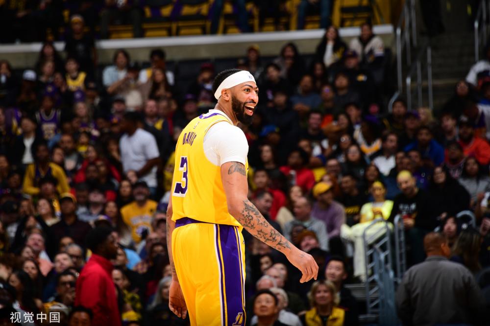 了一位边锋 了一位边锋